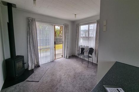 Photo of property in 8a Wyndham Road, Hannahs Bay, Rotorua, 3010