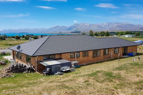 Photo of property in 33 D'archiac Drive, Lake Tekapo, 7999