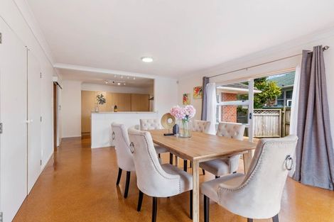 Photo of property in 17 Miles Avenue, Papatoetoe, Auckland, 2025