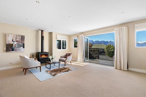 Photo of property in 34b Greenstone Place, Fernhill, Queenstown, 9300