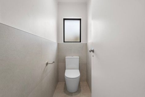 Photo of property in 1/6 Knott Road, Stanmore Bay, Whangaparaoa, 0932