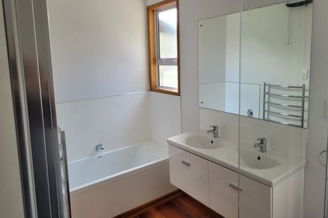 Photo of property in 4 Chorley Grove, Churton Park, Wellington, 6037