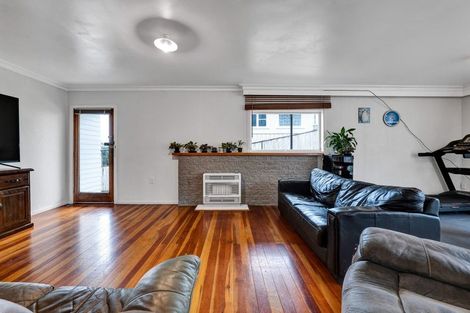 Photo of property in 134 Brooklands Road, Brooklands, New Plymouth, 4310