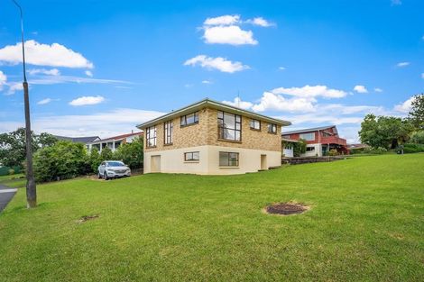 Photo of property in 2 Pendene Place, Forrest Hill, Auckland, 0620