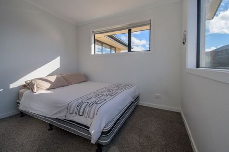 Photo of property in 18 Magnetic Place, Cromwell, 9310