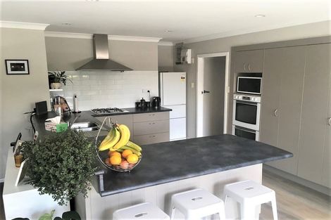 Photo of property in 2 Dunbarton Street, Redwood, Christchurch, 8051