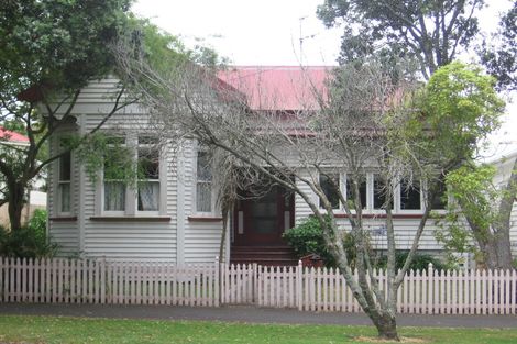 Photo of property in 18 Kowhai Street, Mount Eden, Auckland, 1024
