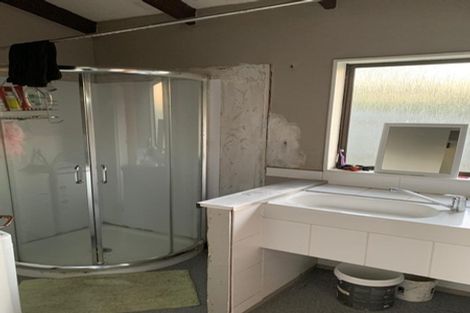 Photo of property in 1/7 Craigbank Avenue, New Lynn, Auckland, 0600