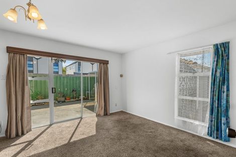 Photo of property in 2/674 Ferry Road, Woolston, Christchurch, 8023