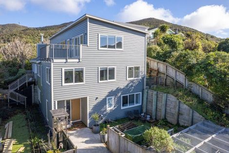 Photo of property in 77a Makara Road, Karori, Wellington, 6012