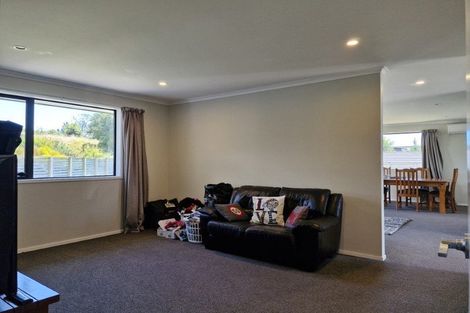 Photo of property in 15 Marsden Place, Hurworth, New Plymouth, 4310