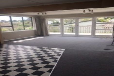 Photo of property in 3 Chaffey Crescent, Titahi Bay, Porirua, 5022