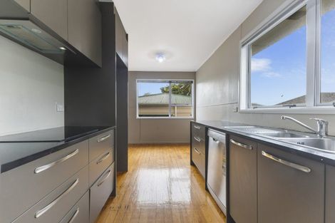 Photo of property in 3 Wordsworth Road, Manurewa, Auckland, 2102