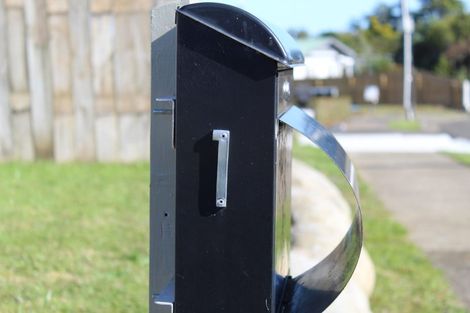 Photo of property in 1 Wheeler Place, Upper Vogeltown, New Plymouth, 4310