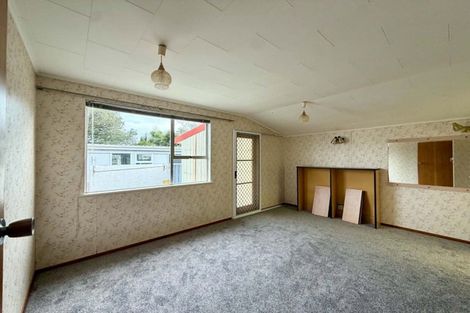 Photo of property in 14 Huatoki Street, Vogeltown, New Plymouth, 4310