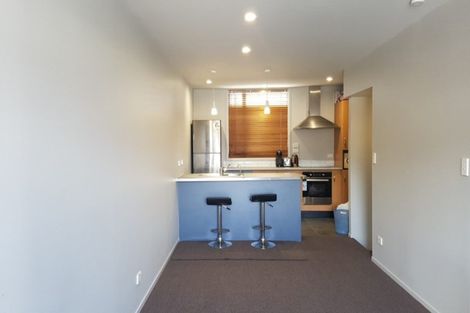Photo of property in 1/546 Glenfield Road, Glenfield, Auckland, 0629