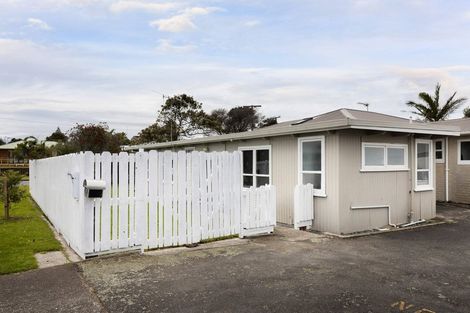 Photo of property in 2/1 Taupo Avenue, Mount Maunganui, 3116