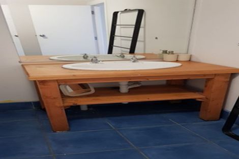 Photo of property in 136 Raroa Road, Aro Valley, Wellington, 6012