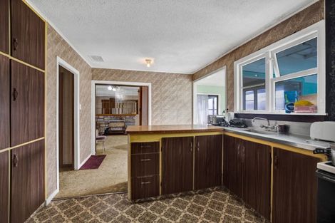 Photo of property in 30 Paritutu Road, Spotswood, New Plymouth, 4310