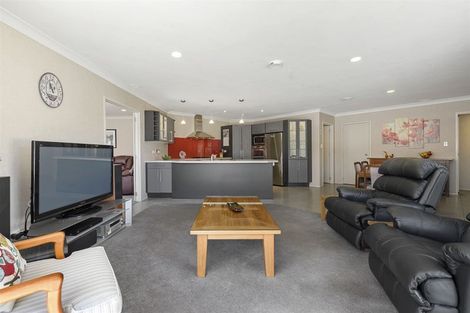 Photo of property in 6 Highlander Place, Welcome Bay, Tauranga, 3112