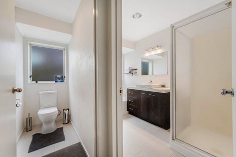 Photo of property in 17 Matterhorn Crescent, Northpark, Auckland, 2013