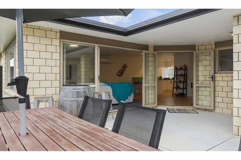 Photo of property in 33/64 Kawaha Point Road, Kawaha Point, Rotorua, 3010