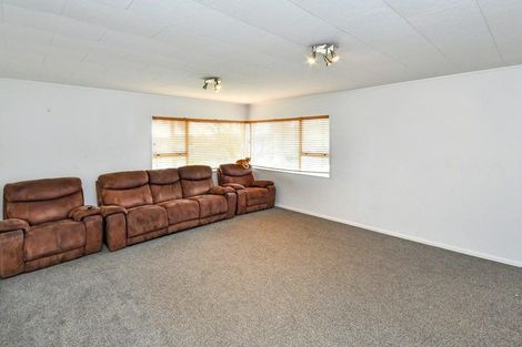 Photo of property in 15 Lowburn Place, Clover Park, Auckland, 2019