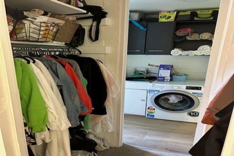 Photo of property in 141 Churton Drive, Churton Park, Wellington, 6037