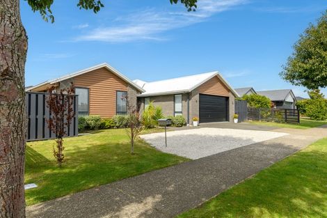 Photo of property in 7 Te Ranga Memorial Drive, Pyes Pa, Tauranga, 3112