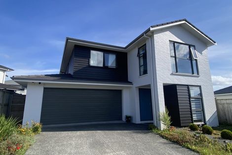 Photo of property in 4 Frank Newton Road, Swanson, Auckland, 0614