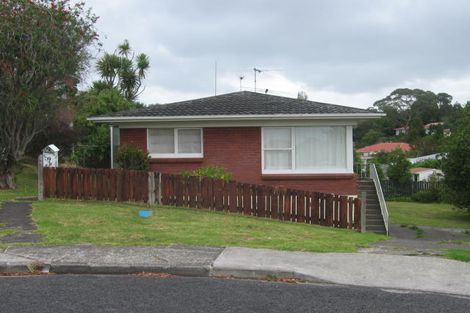 Photo of property in 2/22 Wykeham Place, Glenfield, Auckland, 0629