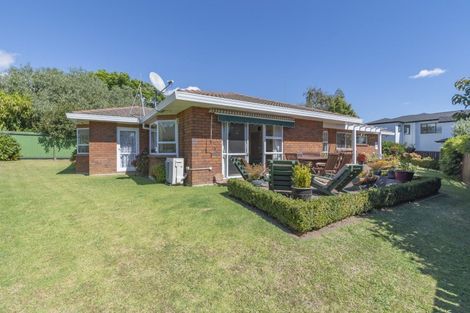 Photo of property in 18a South Street, Papakura, 2110