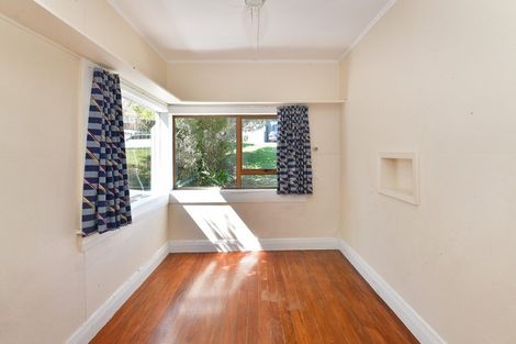 Photo of property in 1/12 Willis Street, Torbay, Auckland, 0630