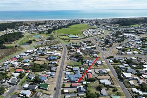 Photo of property in 165 Seabury Avenue, Foxton Beach, Foxton, 4815