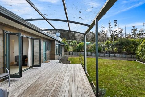 Photo of property in 93 Hamilton Road, Waimauku, 0881