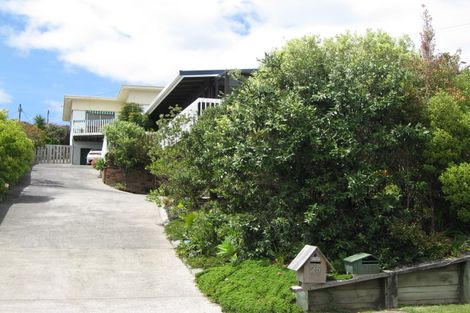 Photo of property in 25a Tindalls Bay Road, Tindalls Beach, Whangaparaoa, 0930
