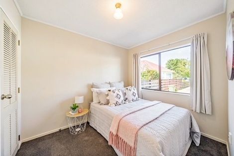 Photo of property in 98a Reynolds Street, Taita, Lower Hutt, 5011