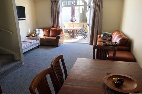 Photo of property in Pirie Street Townhouses, 27/35 Pirie Street, Mount Victoria, Wellington, 6011