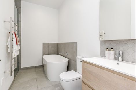 Photo of property in 7/14 Tamariki Avenue, Orewa, 0931