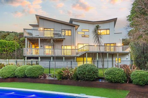 Photo of property in 4 Helm Place, Whitby, Porirua, 5024