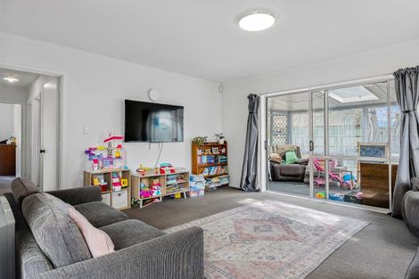 Photo of property in 69a Rowses Road, Aranui, Christchurch, 8061