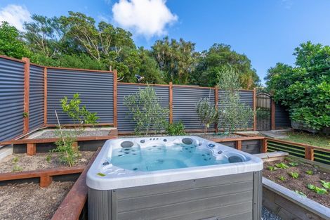 Photo of property in 120 Rawhiti Road, Pukerua Bay, 5026