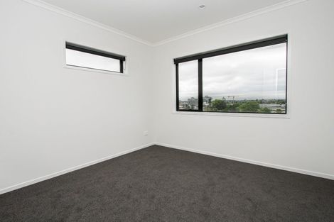 Photo of property in 12/14 Ruakiwi Road, Hamilton Lake, Hamilton, 3204