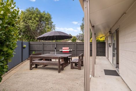 Photo of property in 10 Humphries Place, Awapuni, Palmerston North, 4412