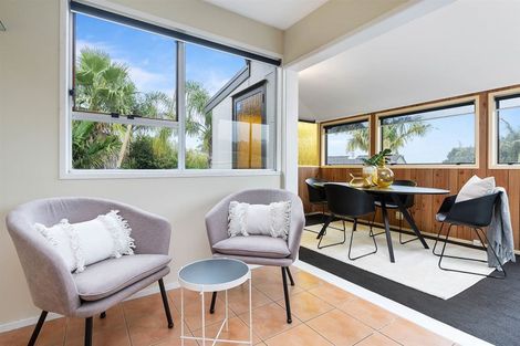 Photo of property in 8 Spinella Drive, Bayview, Auckland, 0629