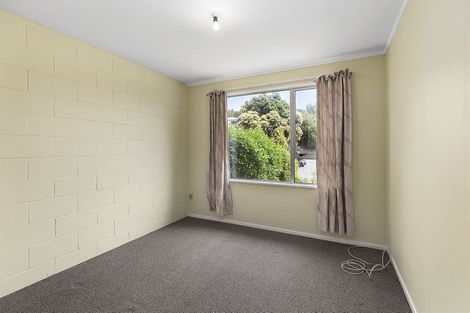 Photo of property in 11 Yarrow Place, Papakowhai, Porirua, 5024