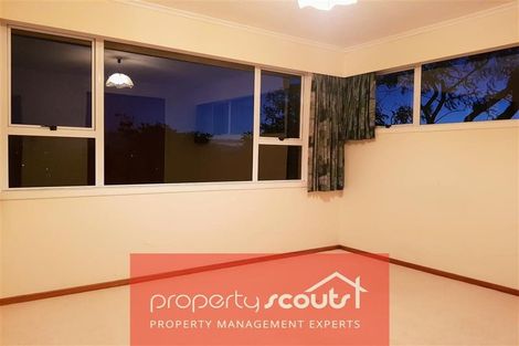 Photo of property in 13 Longview Drive, Merrilands, New Plymouth, 4312