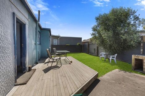 Photo of property in 323 Botanical Road, West End, Palmerston North, 4412