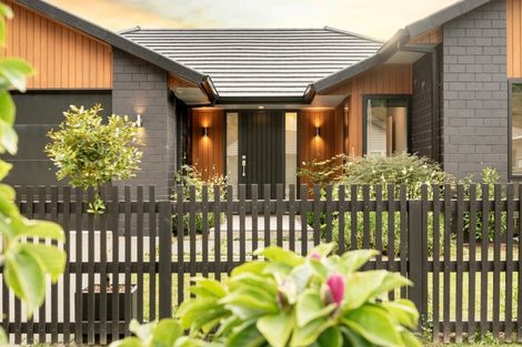 Photo of property in 68 Pakanga Grove, Pyes Pa, Tauranga, 3112