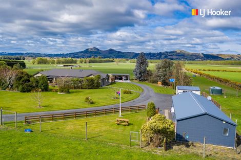 Photo of property in 461 Outram-mosgiel Road, Riverside, Outram, 9073